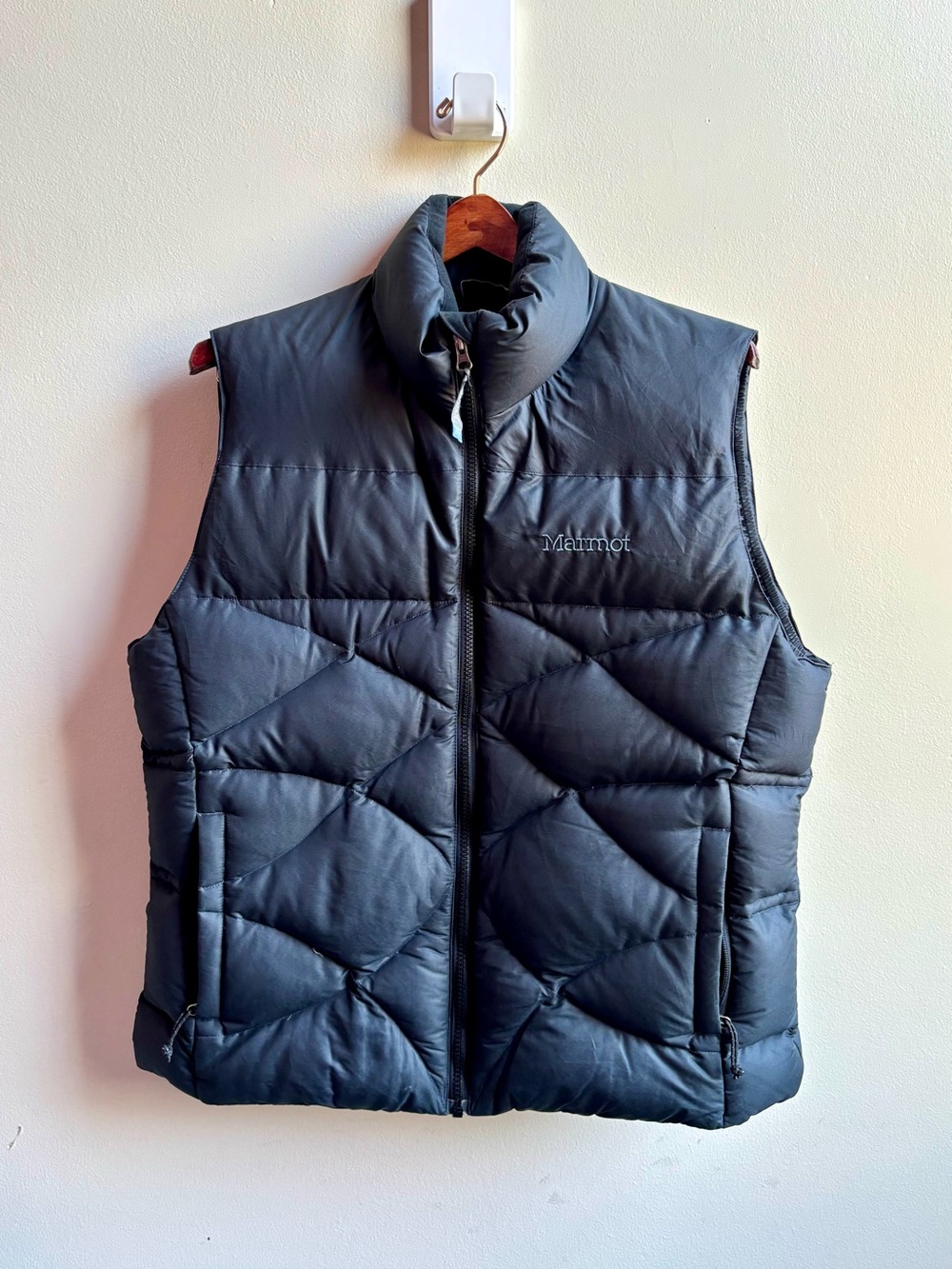 Women’s Marmot vest large